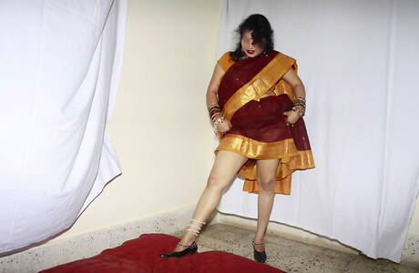 Fuck My Indian GF invite you to explore a free pics with Indian Babe in xxx sex scene